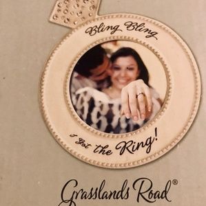 Bling bling i got the ring frame!